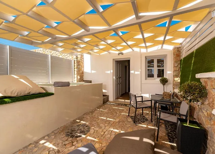 Kasteli Perivolos (Santorini)